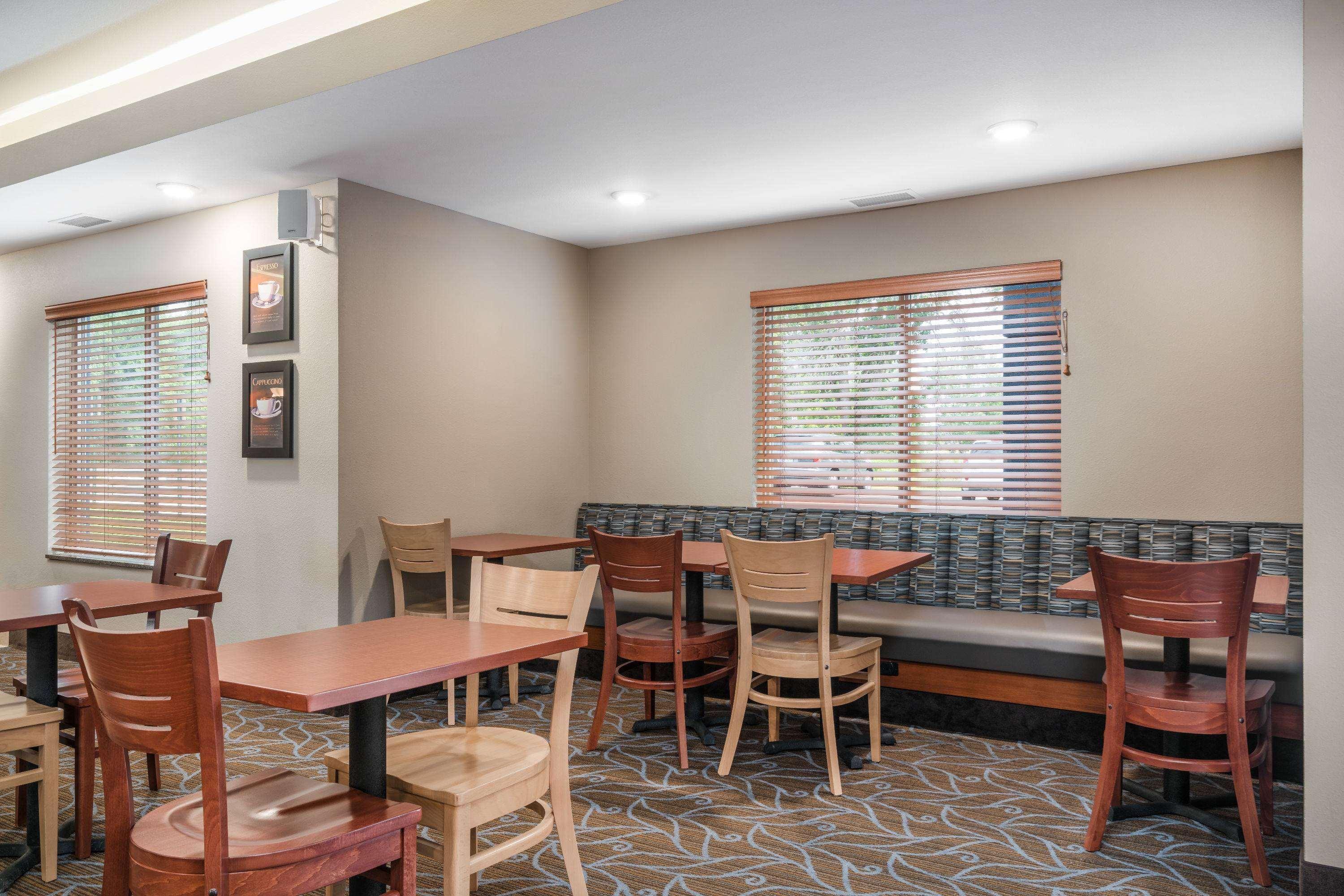 Americinn By Wyndham Winona Ngoại thất bức ảnh